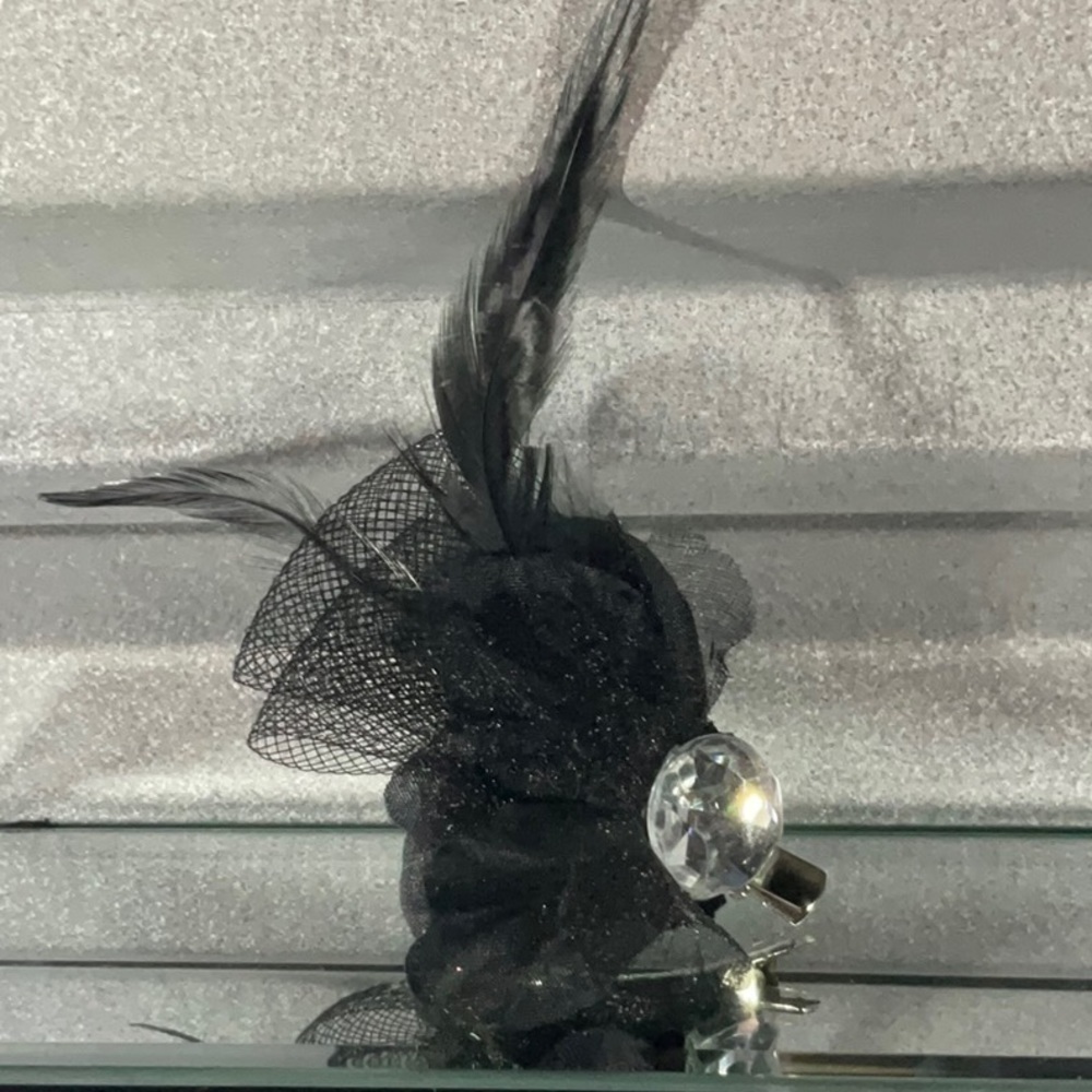 BLACK FEATHER, CHIFFON AND CRYSTAL VINTAGE HAIR CLIP